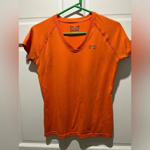 Women’s Under Armour Hot Gear Orange Athletic Shirt Size Small - Picture 1 of 5
